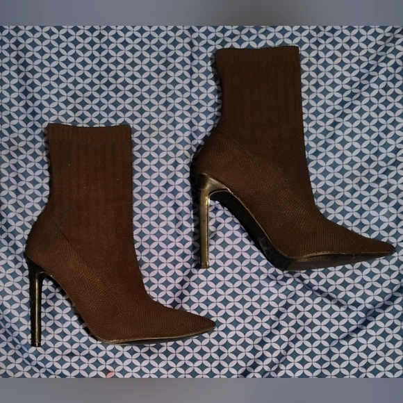 Steve Madden Booties - Picture 1 of 6